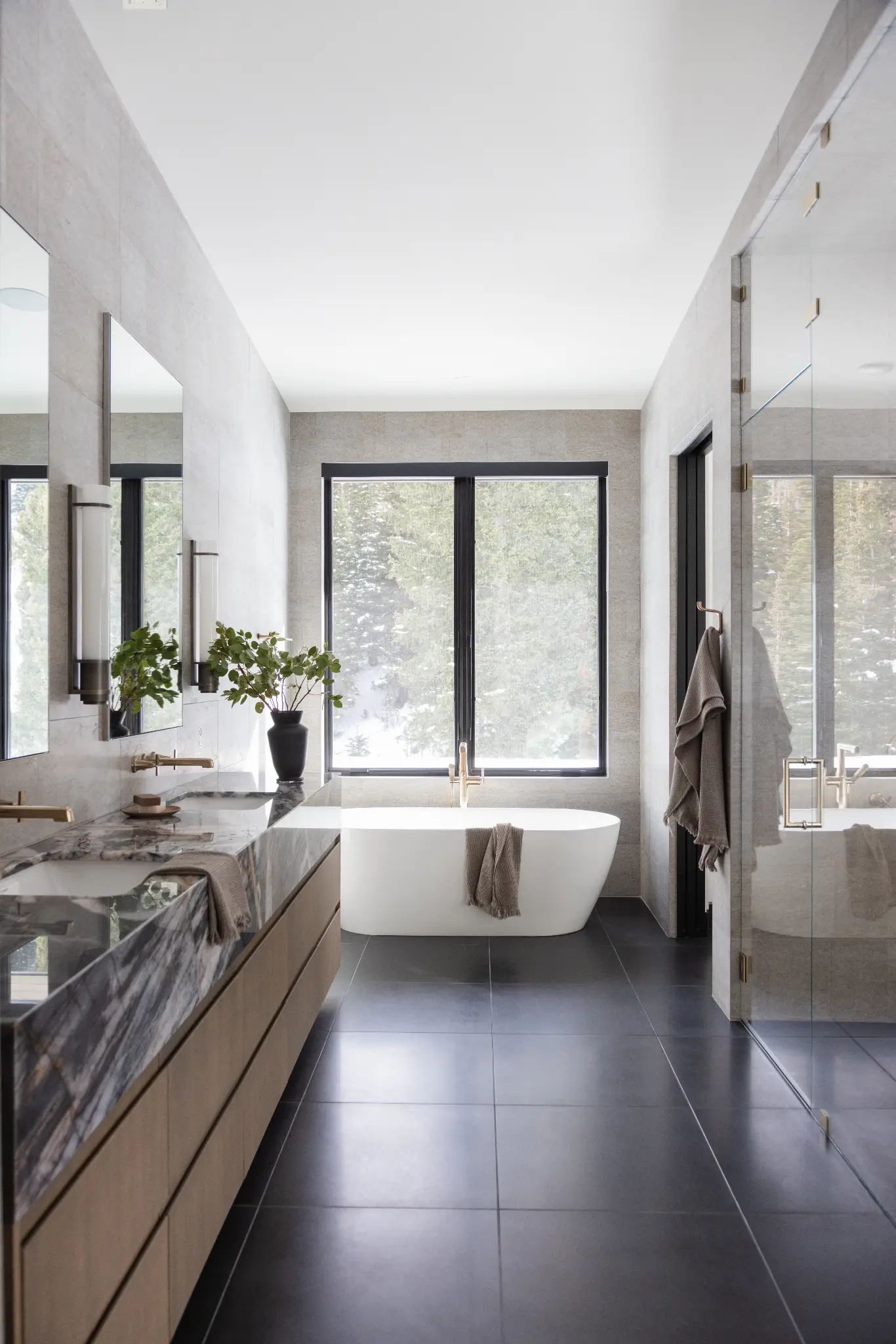 327 – WPC – 2024 – Interior — photo 10