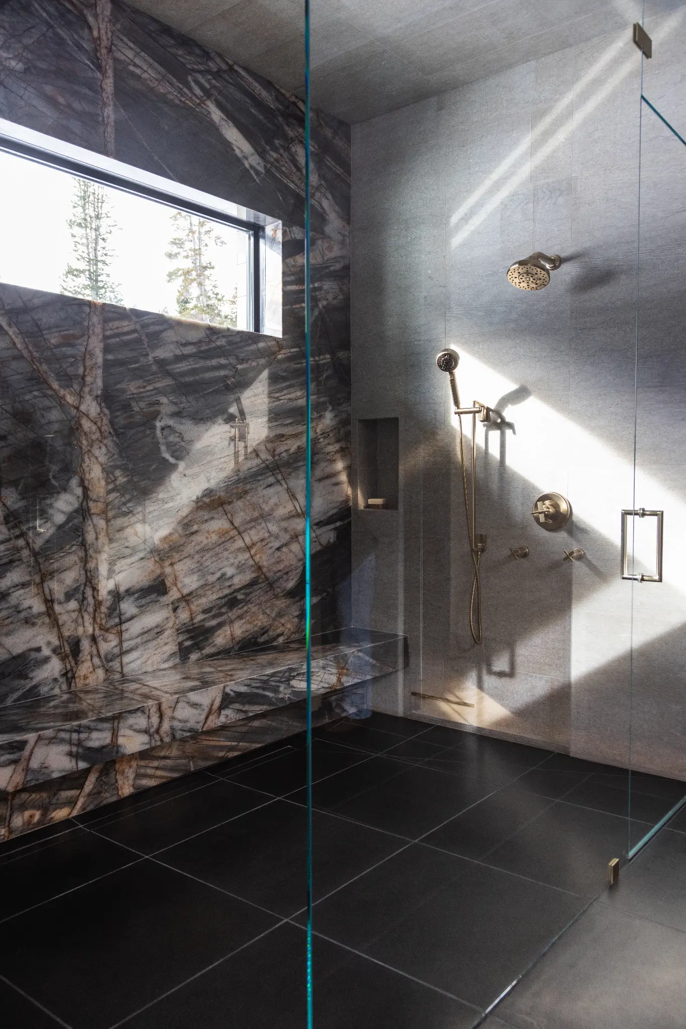 327 – WPC – 2024 – Interior — photo 13