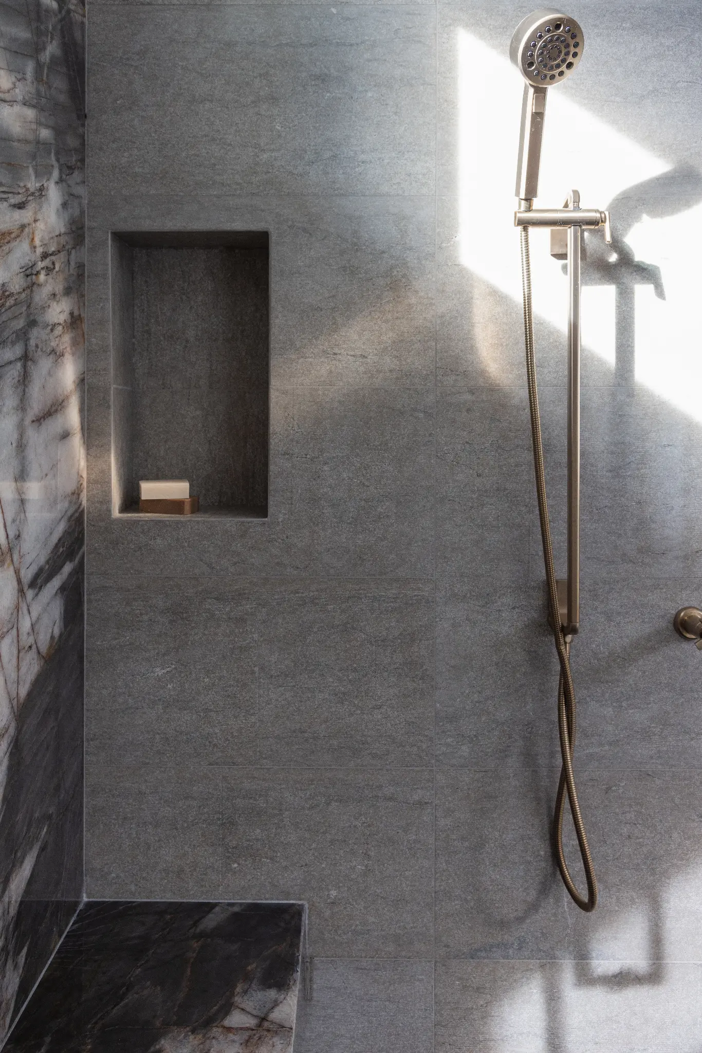 327 – WPC – 2024 – Interior — photo 14