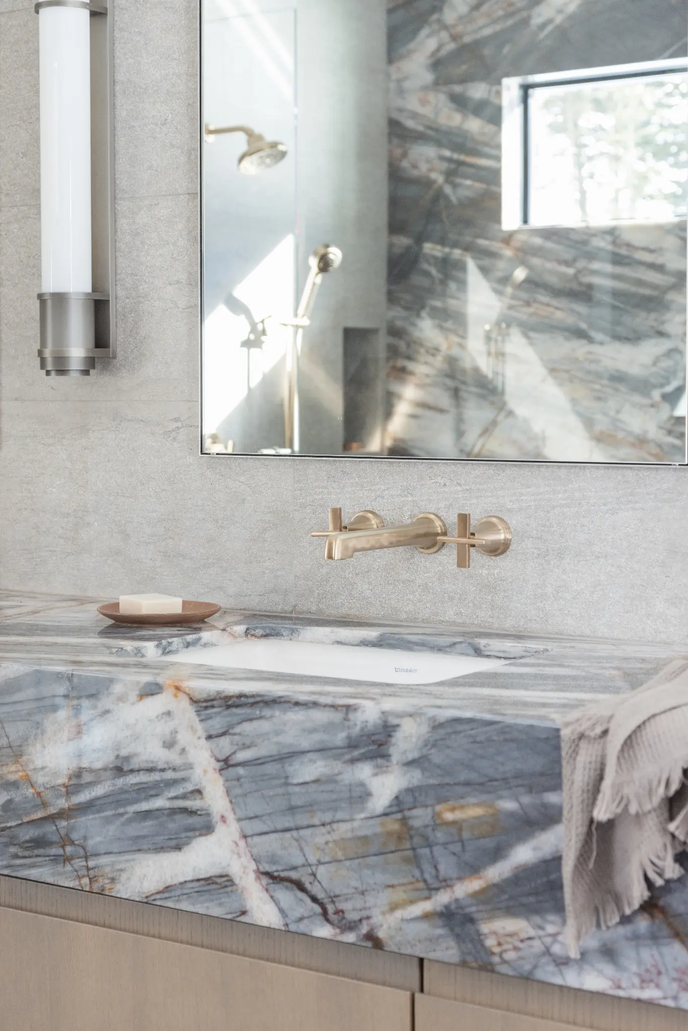327 – WPC – 2024 – Interior — photo 16