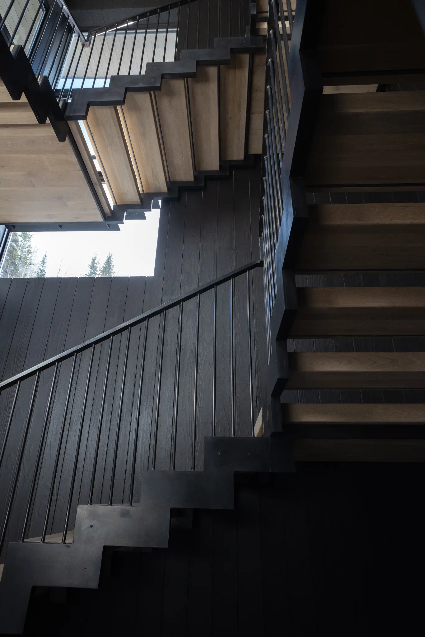 327 – WPC – 2024 – Interior — photo 35