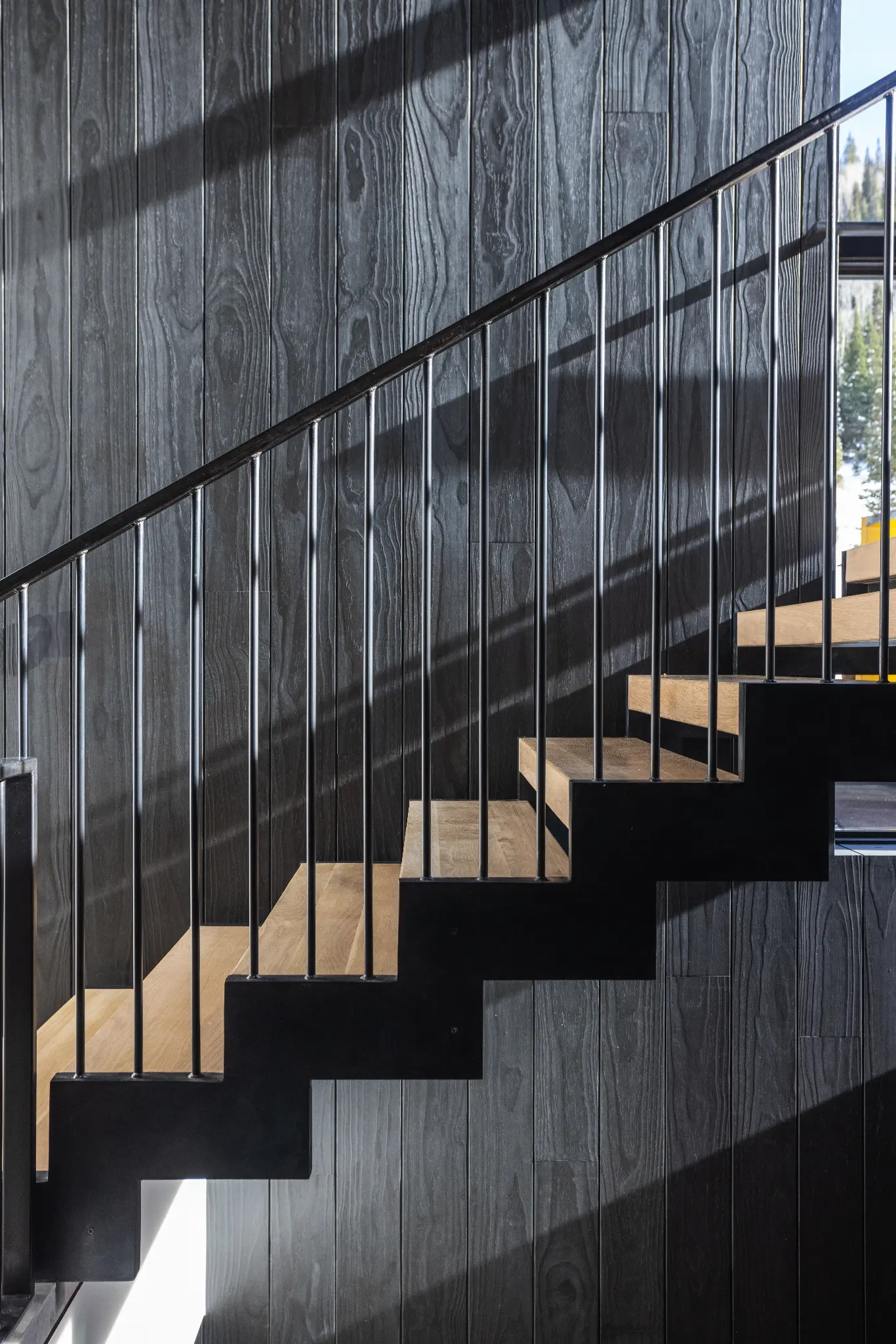 327 – WPC – 2024 – Interior — photo 38