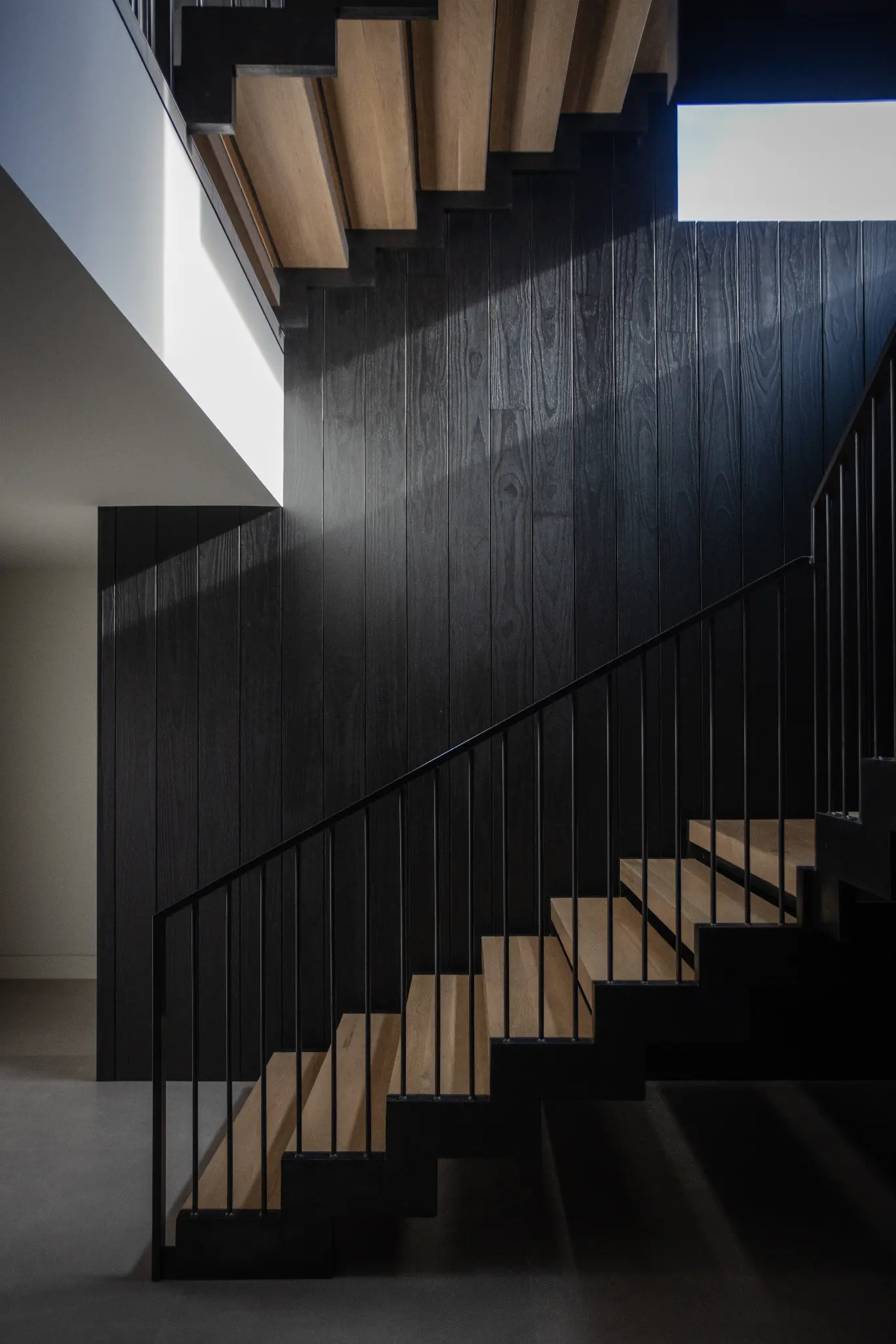 327 – WPC – 2024 – Interior — photo 45