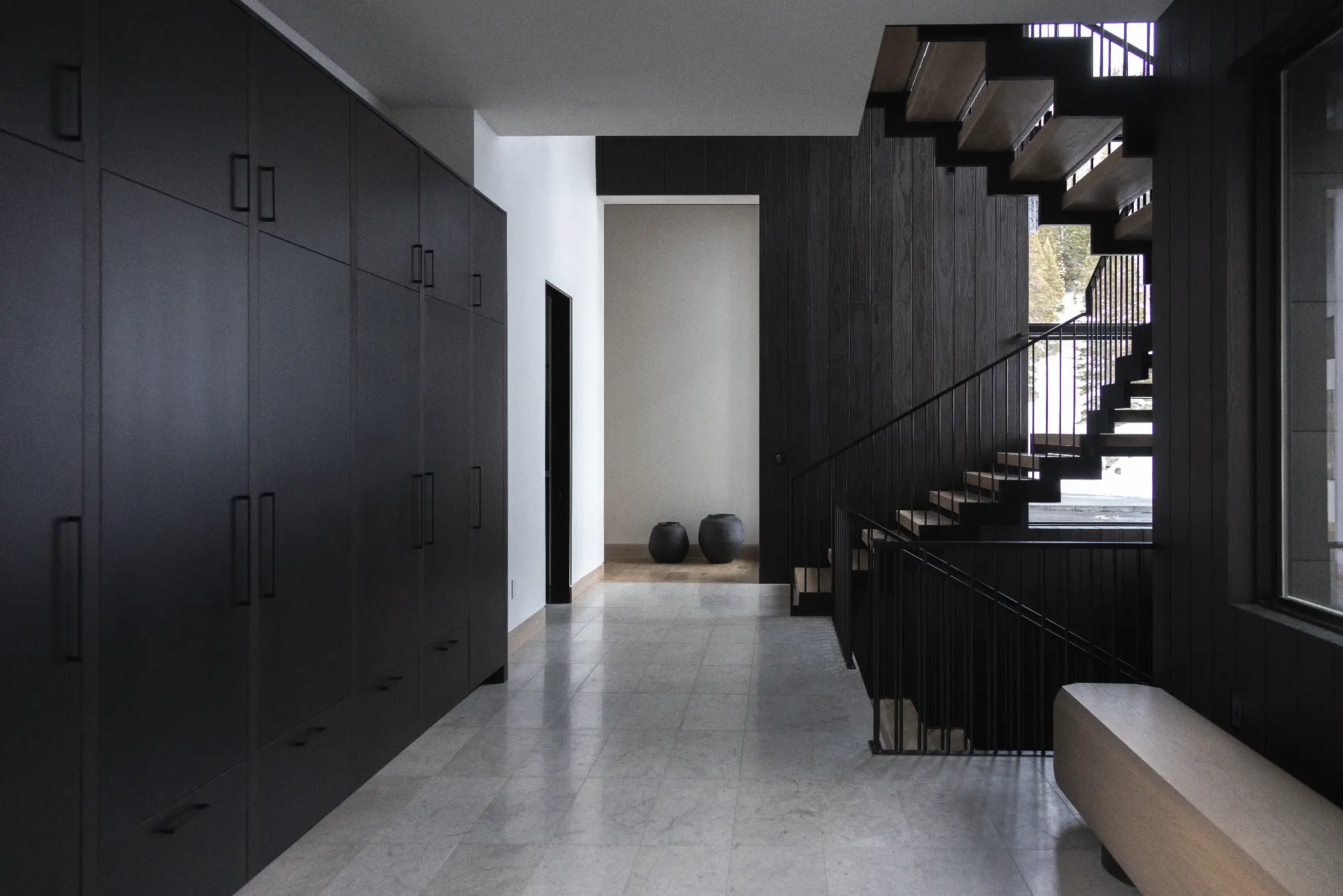 327 – WPC – 2024 – Interior — photo 73