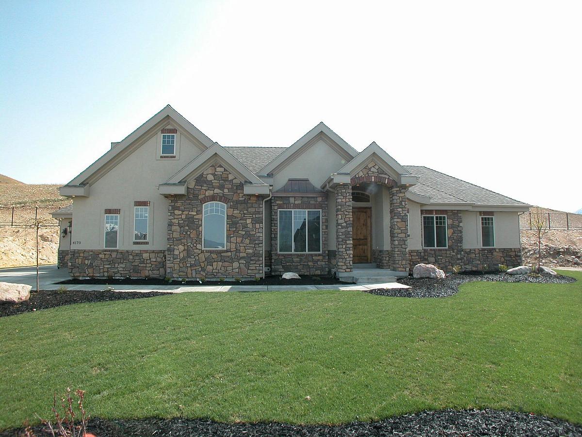 Red Maple Court — photo 22