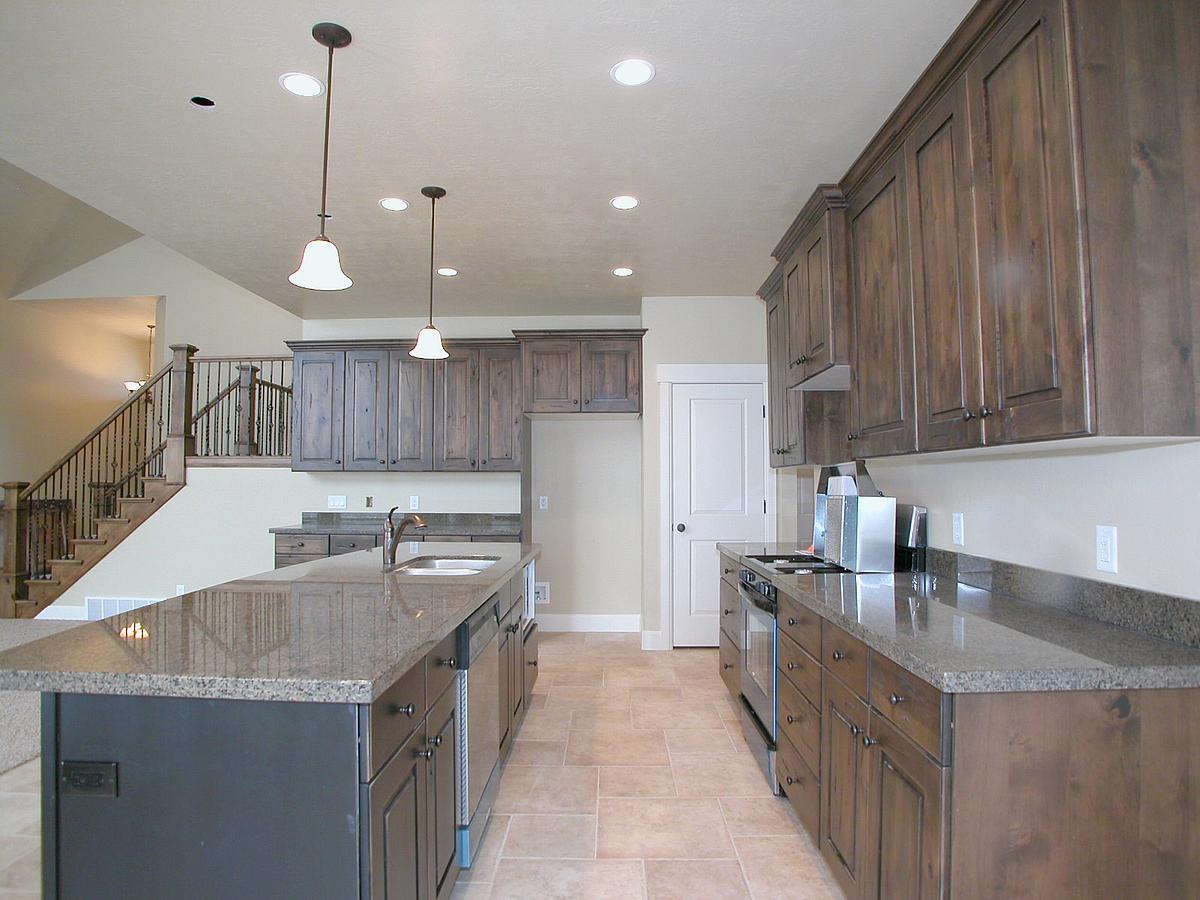 Red Maple Court — photo 4