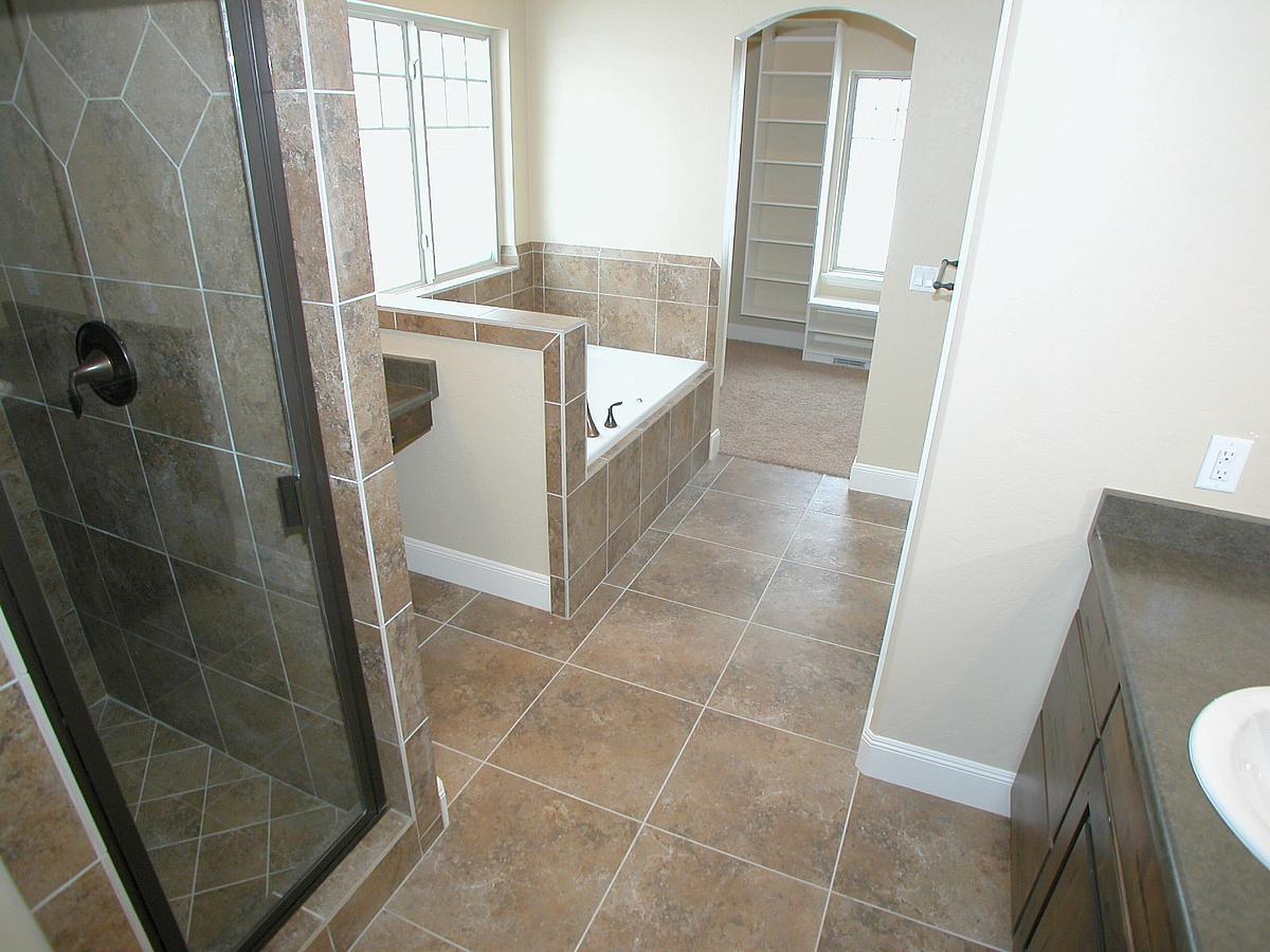 Red Maple Court — photo 12